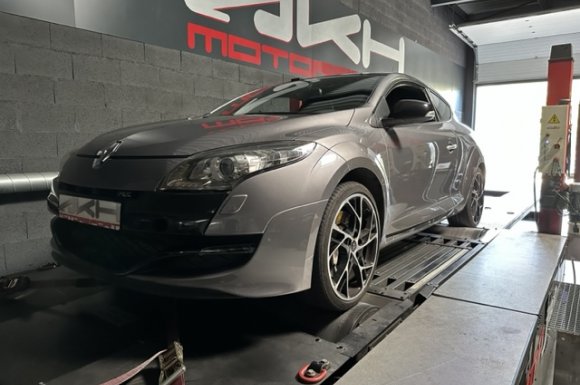 Augmenter la puissance du moteur d'une Megane 3 RS à Lyon