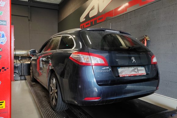 Garage pour supprimer voyant adblue sur une Peugeot 508 2.0 BlueHDi 150 à Lyon