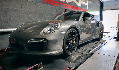 Augmenter la puissance du moteur d'une Porsche 911 991 Turbo S à Lyon