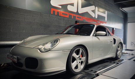 Reprogrammation moteur stage 2 sur une Porsche 911 996 turbo à Lyon