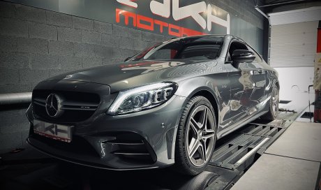 Augmenter la puissance d'une Mercedes C43 AMG à Lyon