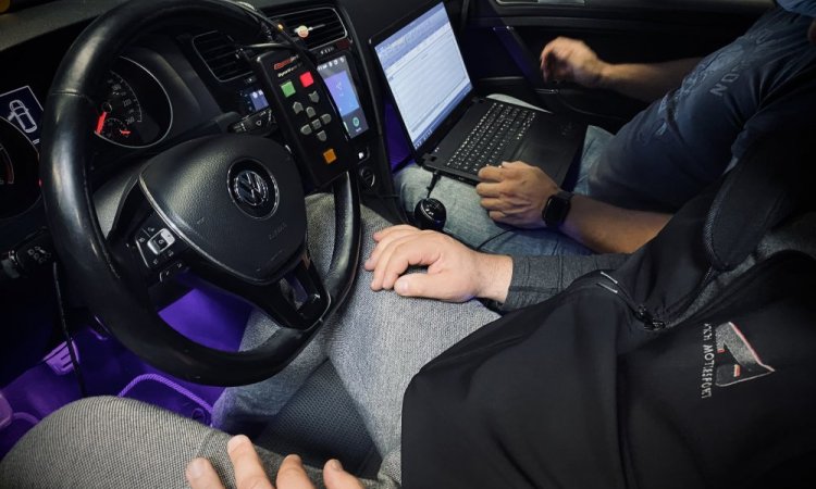 Reprogrammation pour augmenter la puissance du moteur d'une Volkswagen Golf 7 1.6 TDI 105 à Lyon