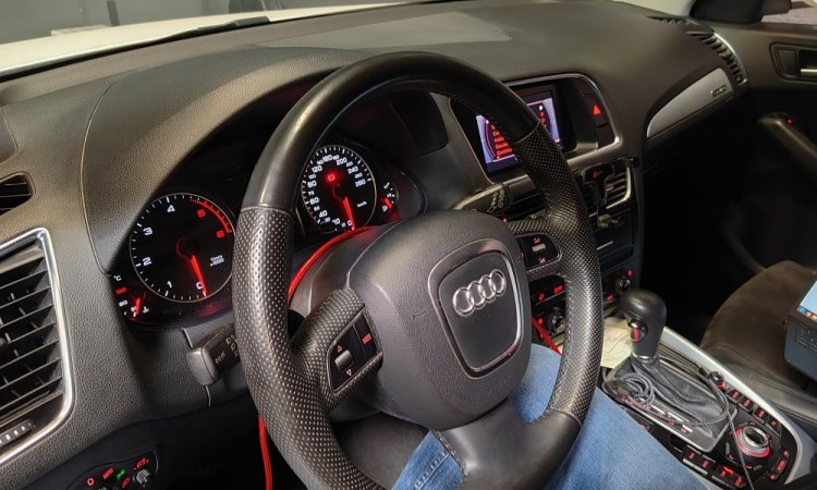 Augmenter la puissance du moteur d'un Audi Q5 2.0 TDI 170 à Lyon