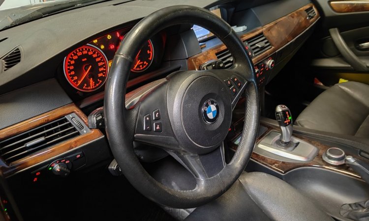 Reprogrammation moteur pour une BMW 530d à Lyon