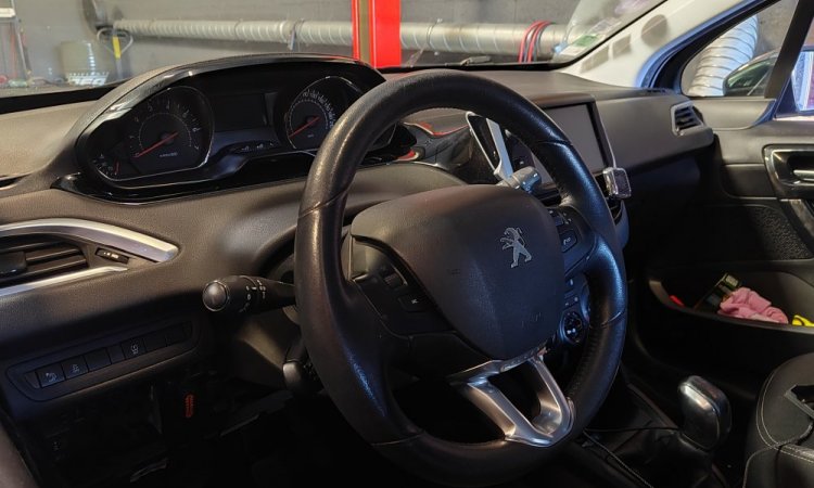 Garage pour supprimer le voyant adblue sur une Peugeot 208 1.6 BlueHDi à Lyon