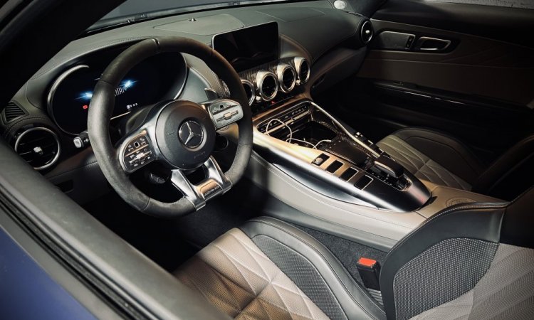 Augmenter la puissance d'une Mercedes AMG GTC à Lyon